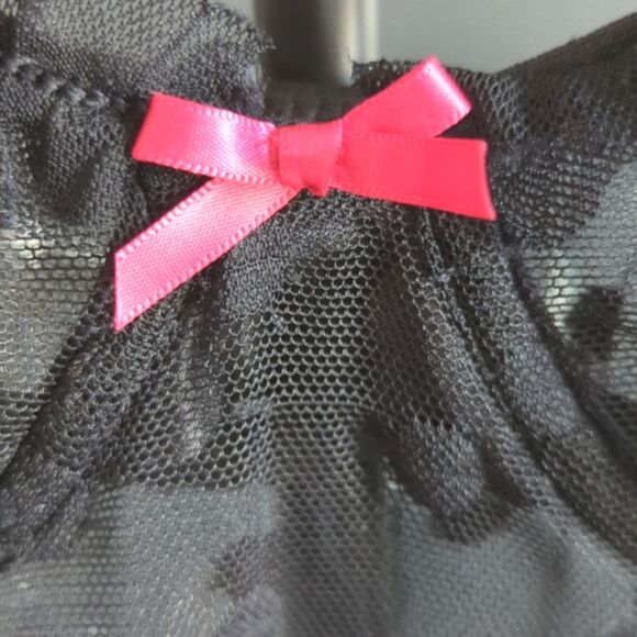 Black Pink Trim Bow Lace Stretchy Adjustable Nighty Pajamas Size Medium - Picture 3 of 6